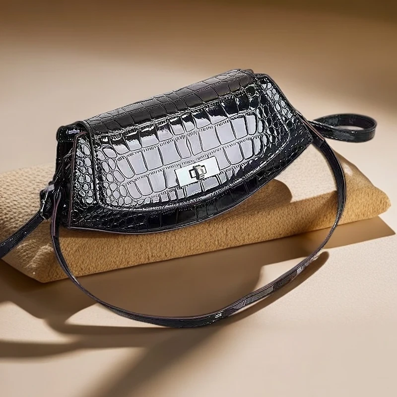 小众原创独特设计高级感腋下包时尚个性漆皮女包鳄鱼纹斜挎包