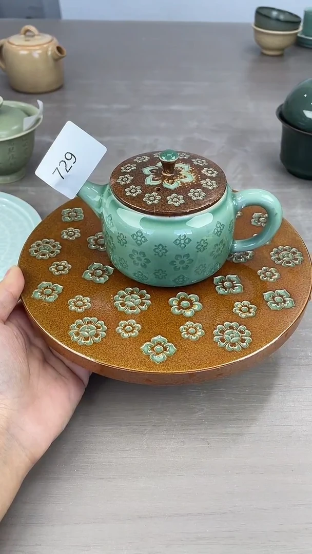 青瓷仓储福利清仓暇