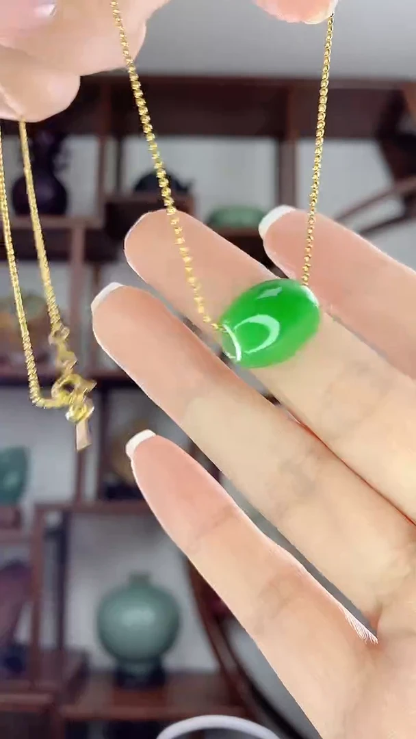 翡翠未镶嵌吊坠(赠链)X6阳绿路路通