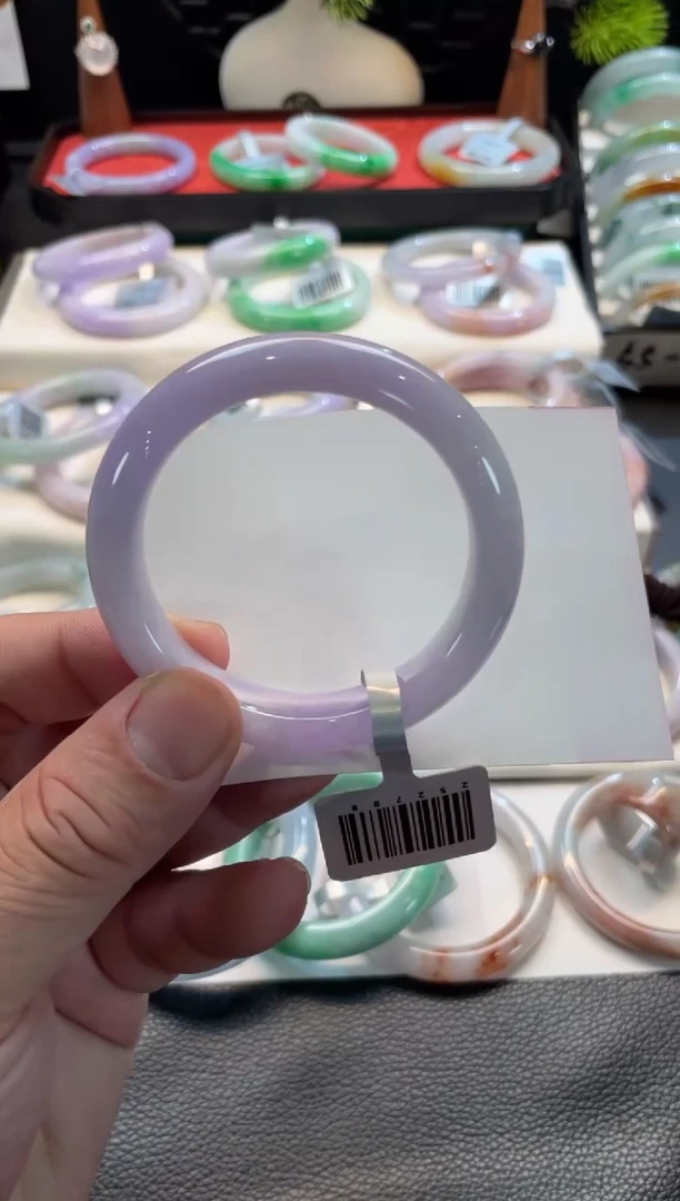 未镶嵌手镯翡翠71号链接 有纹裂 51正圈