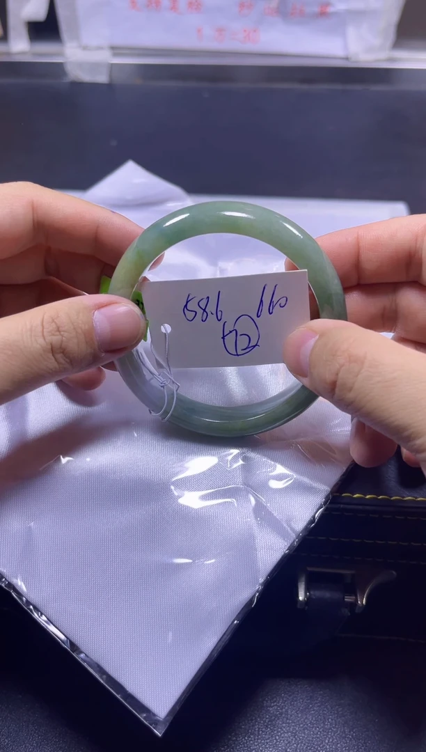 【闪购商品】翡翠手镯未镶嵌A货翡翠手镯团购多样性发货72