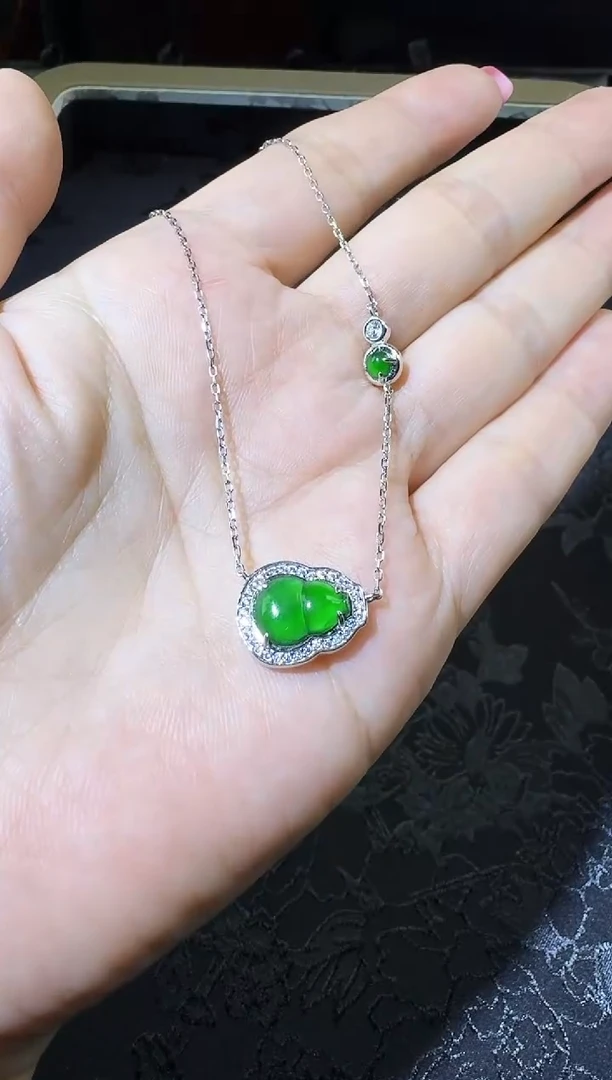【闪购商品】翡翠项链银S925镶嵌葫芦项链