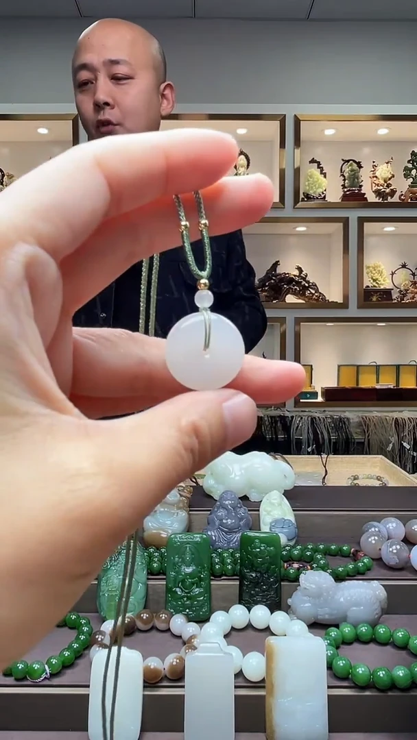 【闪购商品】和田玉颈饰未镶嵌1