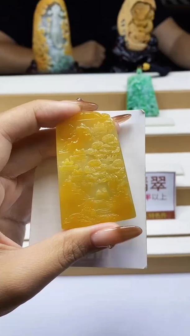 颈饰未镶嵌翡翠1