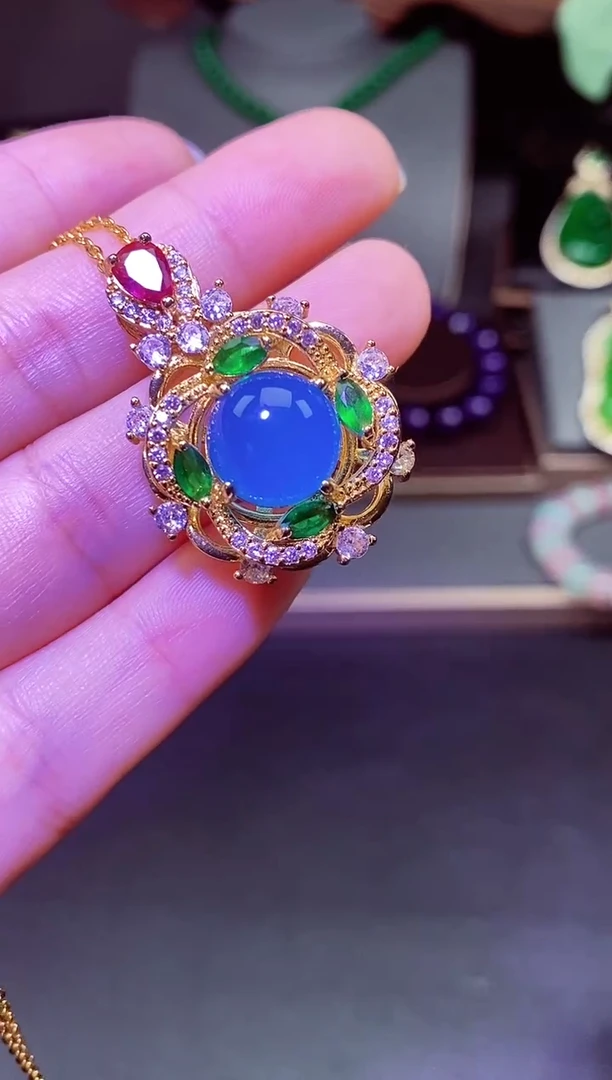 合金颈饰玛瑙/玉髓蓝蛋面旋转