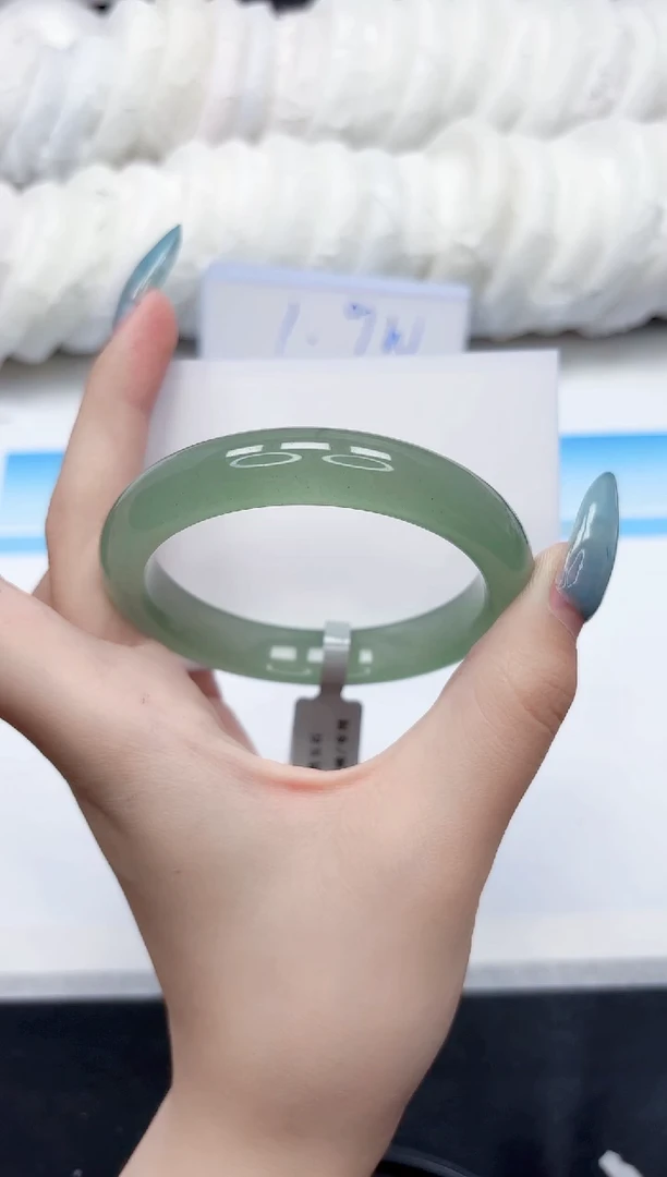 石英质玉手镯未镶嵌229-60