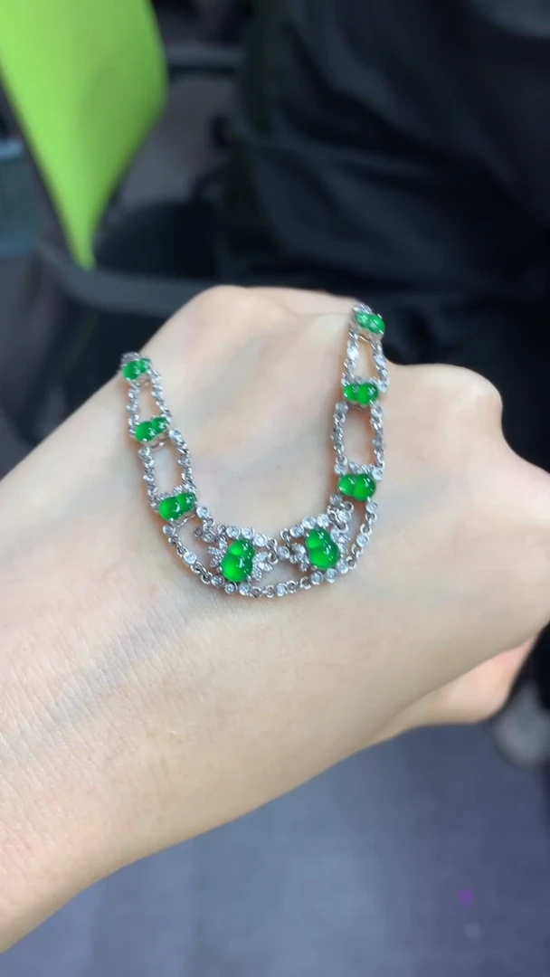 18K金镶嵌手链翡翠33团购