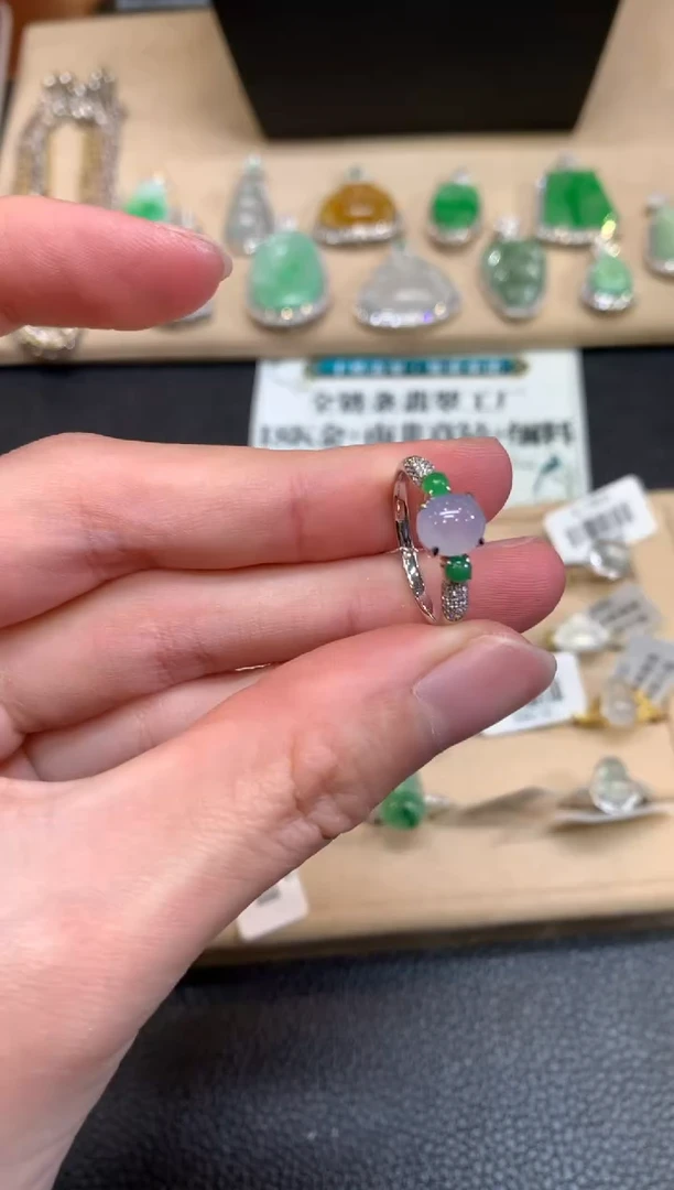 【闪购商品】翡翠戒指18K金镶嵌蛋面【无服务费】