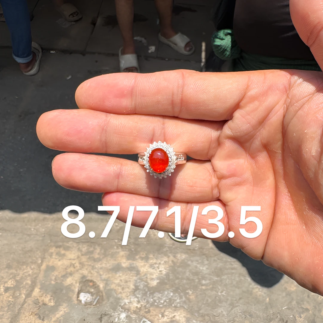 0711(小哪吒在源头)冰种翡翠红翡戒面干净肉细杠味荧光足M40