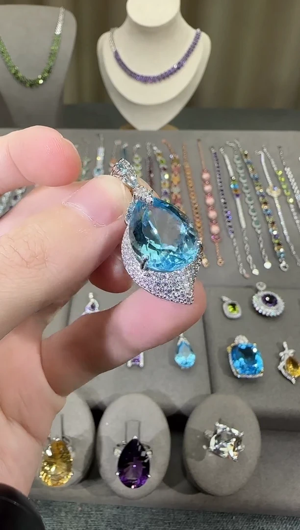 颈饰银S925镶嵌托帕石14*19mm吊坠水滴款