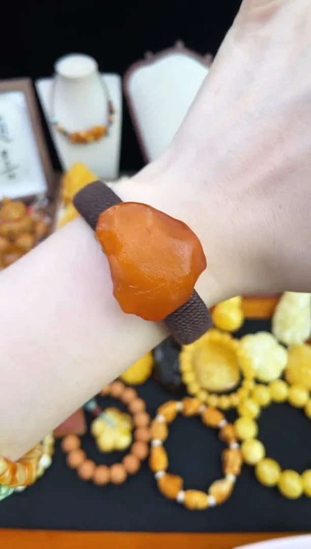 琥珀未镶嵌珠宝奇石柒月