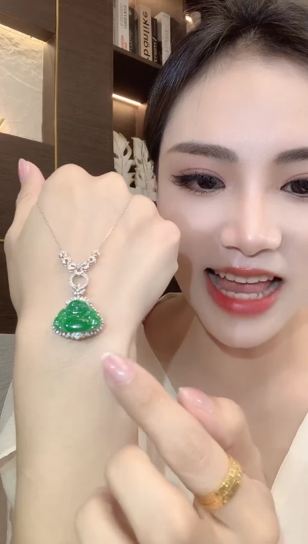 吊坠(不含链)18K金镶嵌翡翠A39