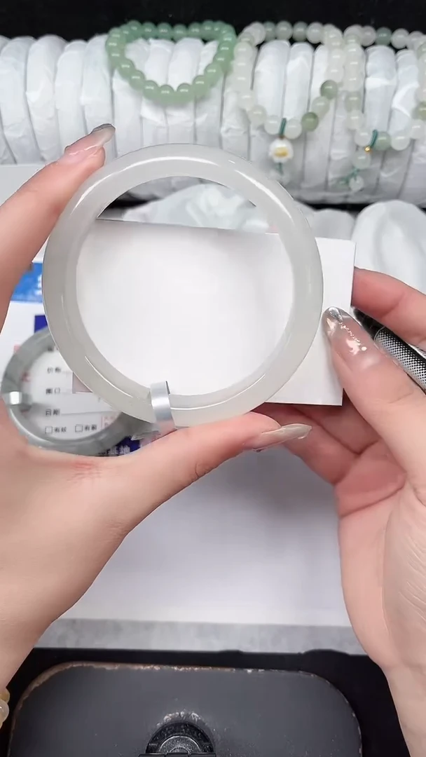 未镶嵌手镯石英质玉212-65/66