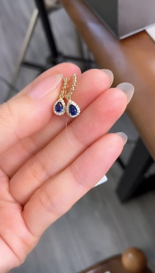 耳饰蓝宝石18K金镶嵌主石51分