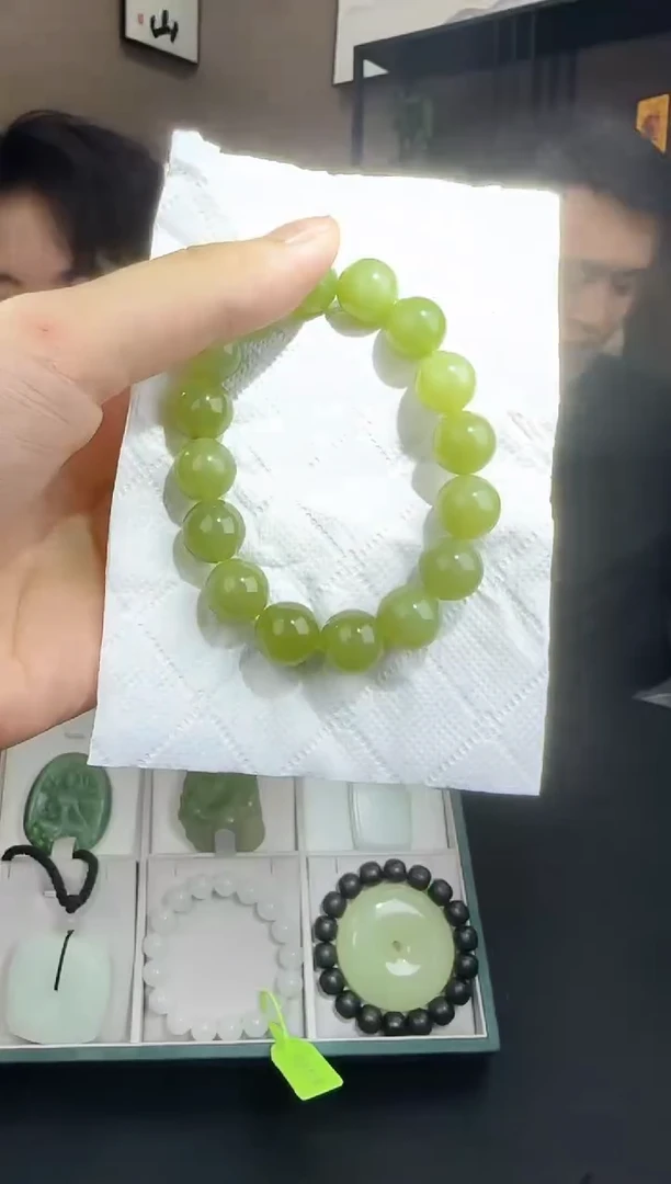 未镶嵌手串和田玉DSD1029007多样性发一