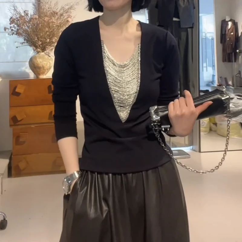2025新款时尚百搭气质V领修身洋气显瘦上衣LK2506179