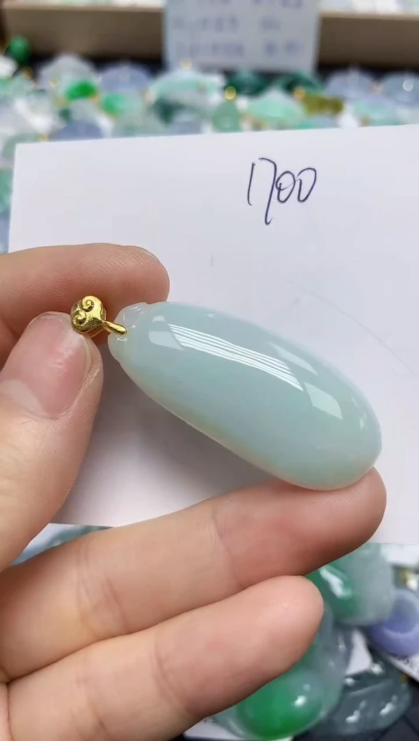 翡翠未镶嵌颈饰天然缅甸翡翠A货