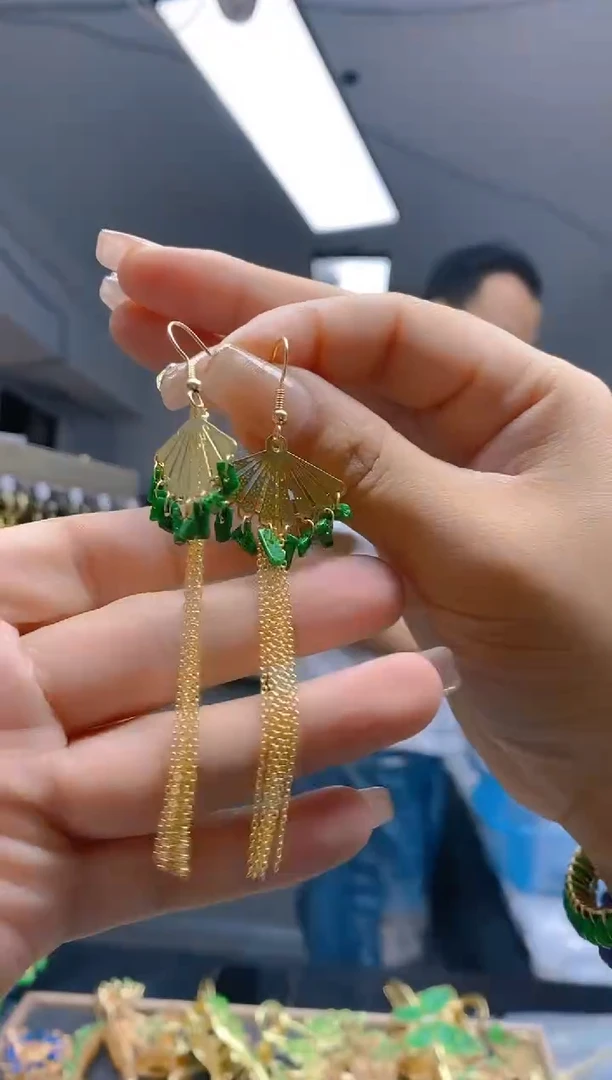 【闪购商品】翡翠耳饰合金170翡翠耳钩