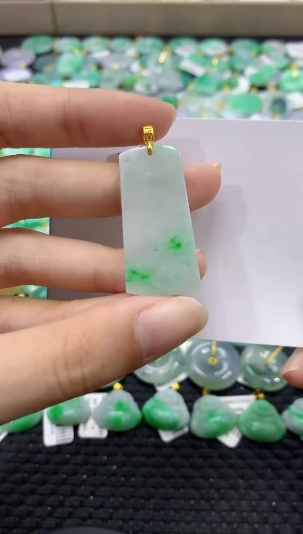 颈饰未镶嵌翡翠天然缅甸翡翠A货