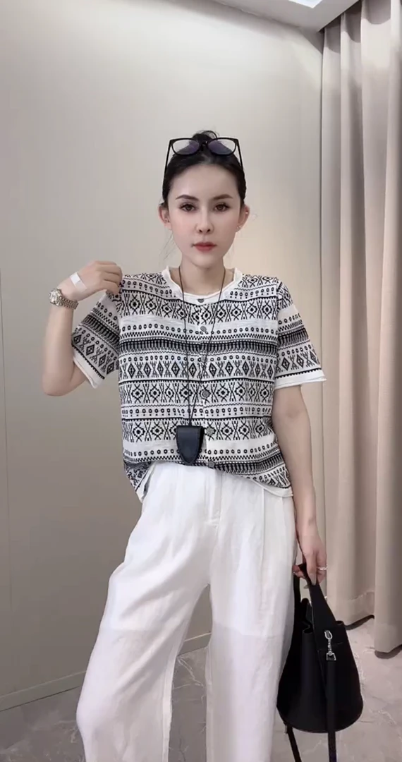 欧货2025夏季新款复古撞色度假风松弛感圆领单排扣短袖针织开衫女