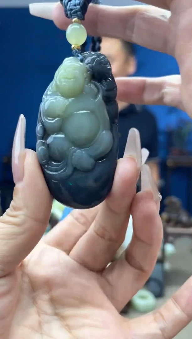 和田玉未镶嵌颈饰1