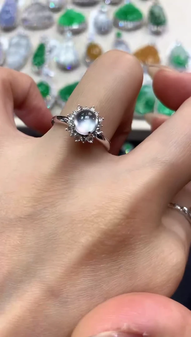 【闪购商品】翡翠戒指18K金镶嵌a155