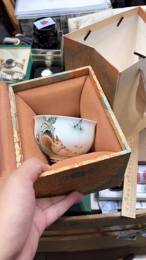 .全球寻宝高端瓷儿