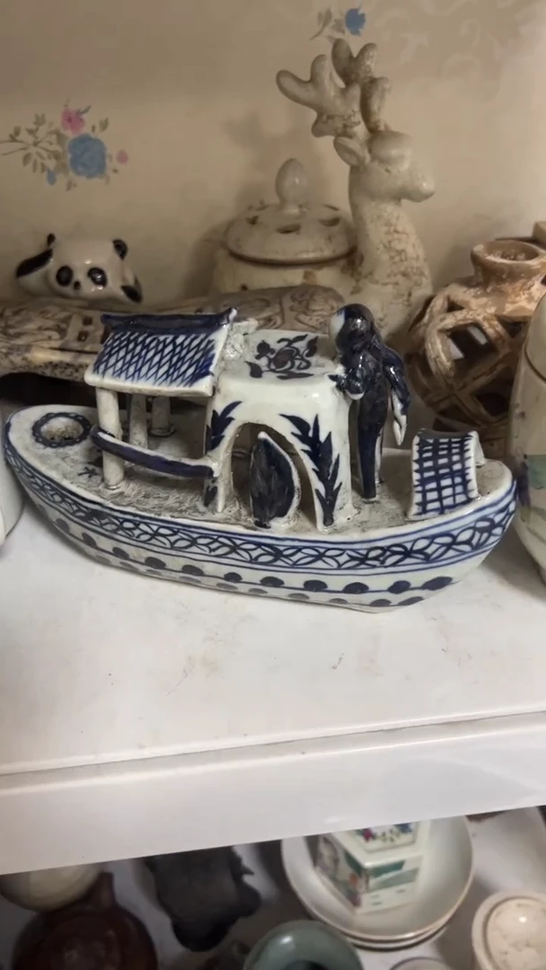 陶瓷周****斋船蜡烛台，看好在拍