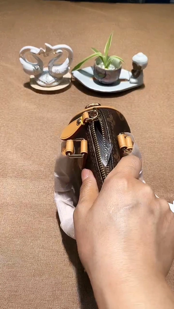 瓷片碗碟好物一件不留@@1