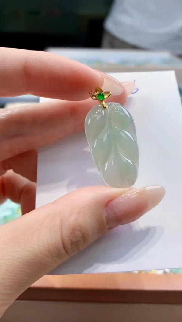 翡翠未镶嵌颈饰天然缅甸a货翡翠