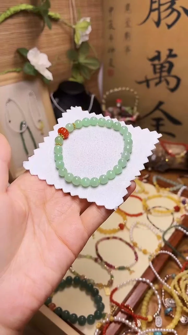 翡翠未镶嵌颈饰手串
