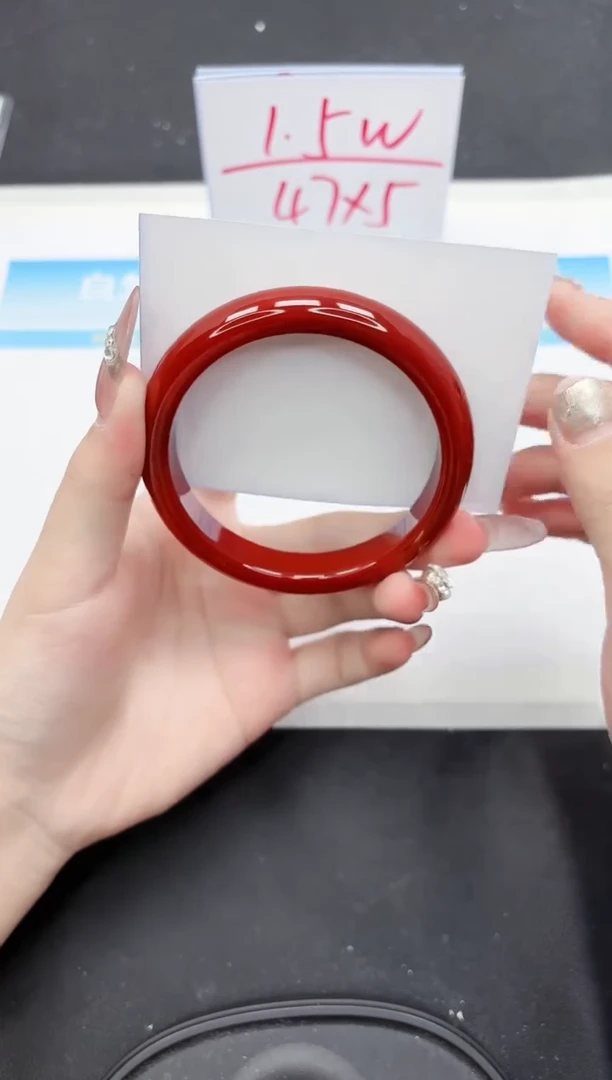 【闪购商品】石英质玉手镯未镶嵌108-62