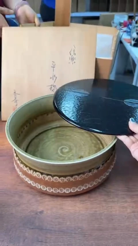 荔**萝愿山河无恙祖国繁荣昌盛