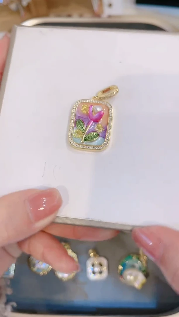 【闪购商品】淡水珍珠颈饰合金吊坠