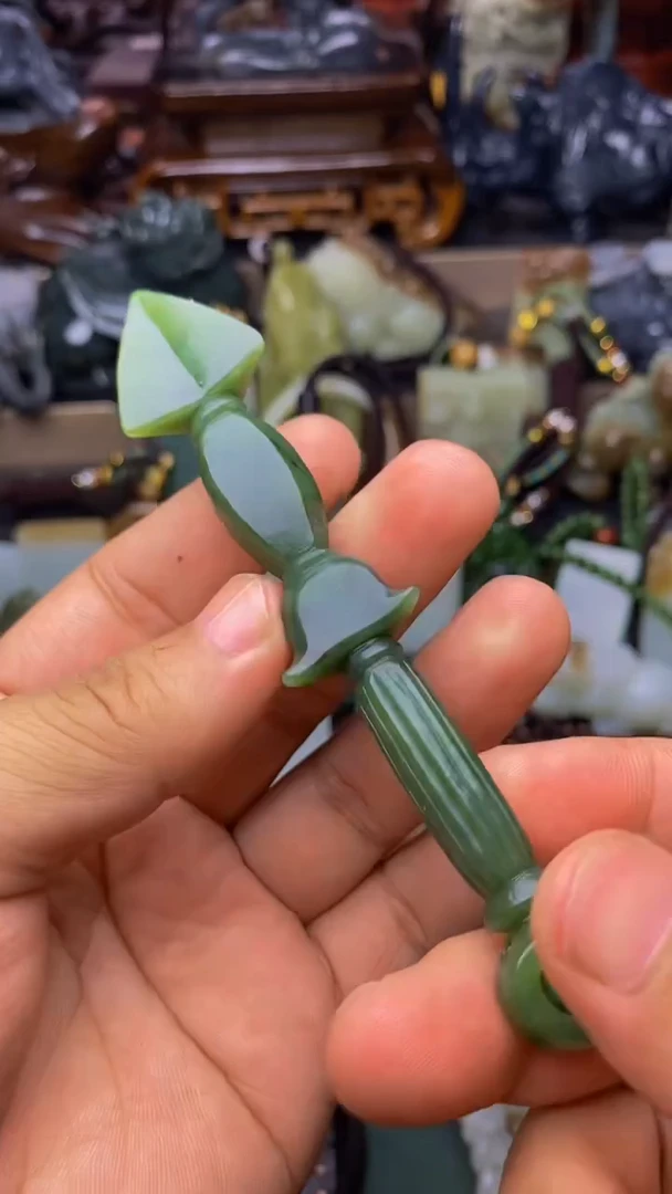 和田玉未镶嵌把件1