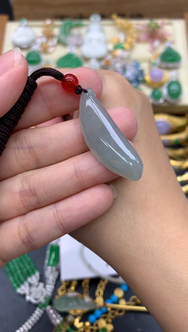 翡翠未镶嵌颈饰107-中国好珍宝