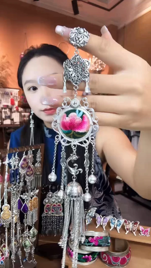 刺绣纯手工民族风压襟