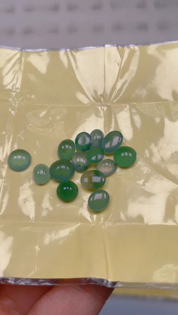 未镶嵌定制翡翠天然翡翠蛋面