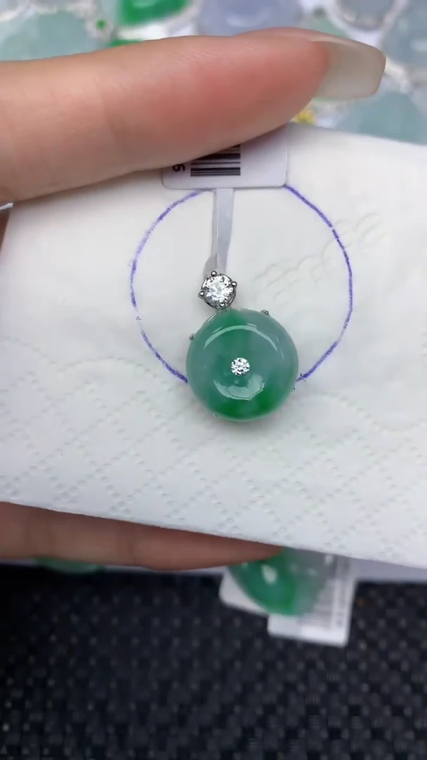颈饰未镶嵌翡翠天然缅甸翡翠a货百元以上9元证书费自理
