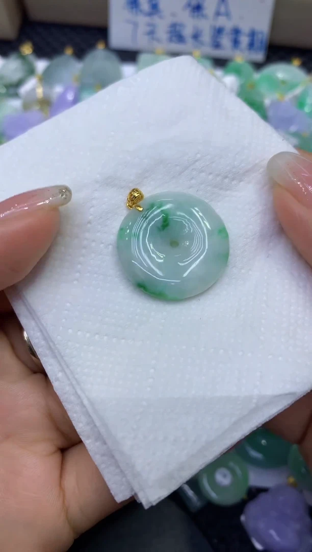 颈饰未镶嵌翡翠天然缅甸A货翡翠1