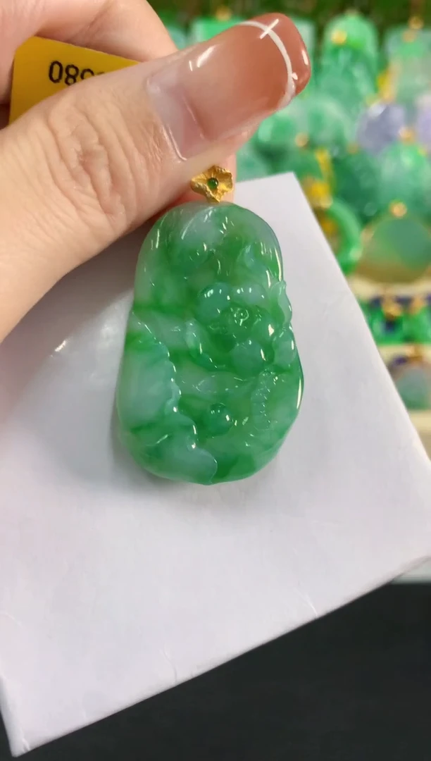 吊坠(不含链)18K金镶嵌翡翠挂件