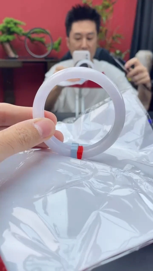 未镶嵌手镯翡翠7