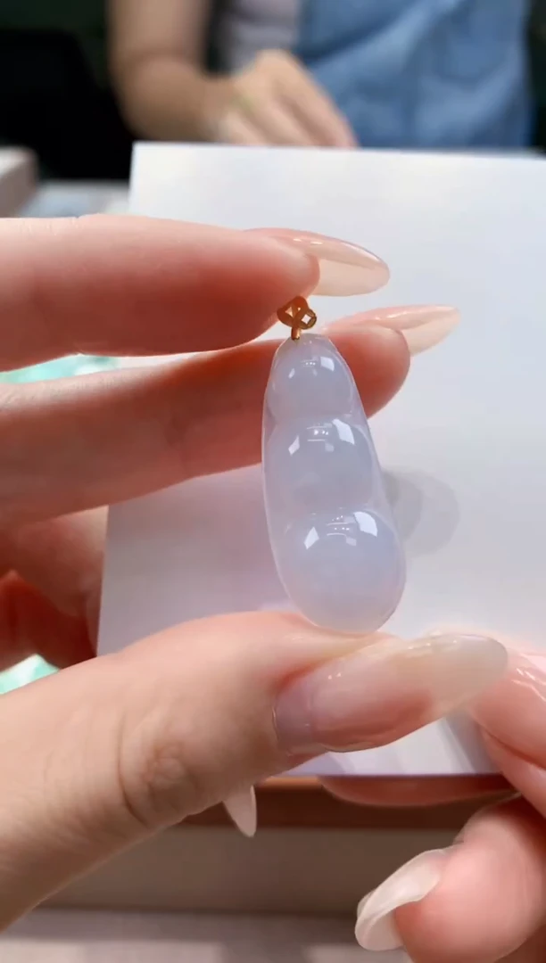 翡翠未镶嵌颈饰天然缅甸a货翡翠