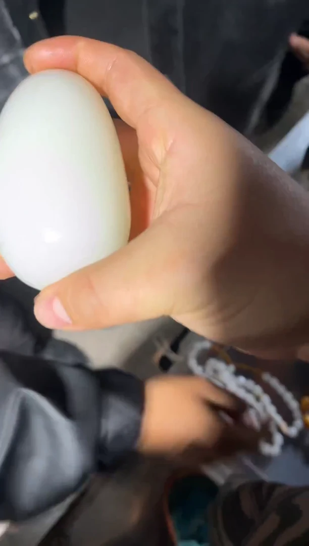 颈饰未镶嵌和田玉（糖玉）1