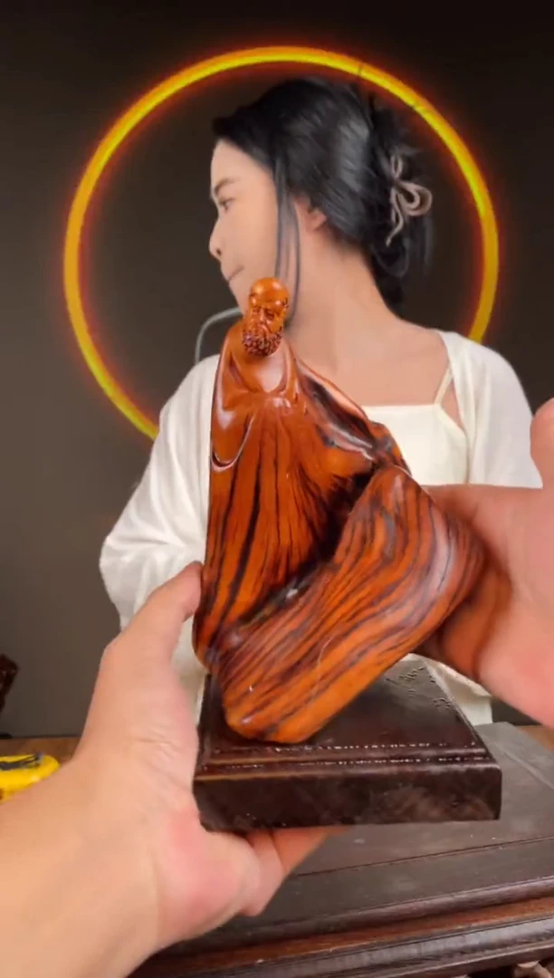 柏木（崖柏）手工摆件,先抢先得! 编号:182