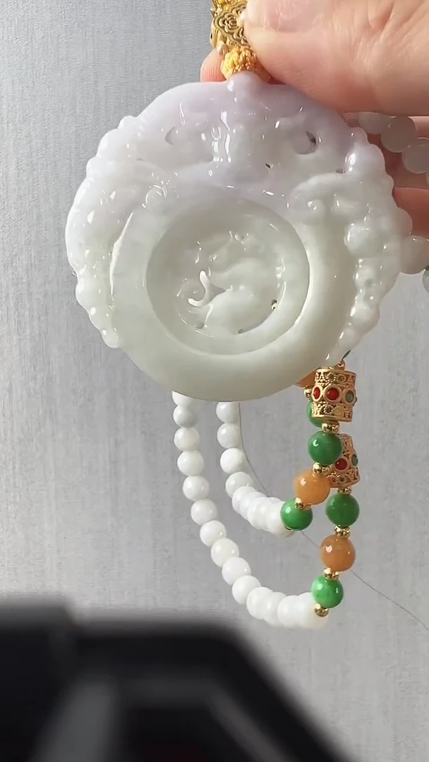 颈饰未镶嵌翡翠三羊开泰