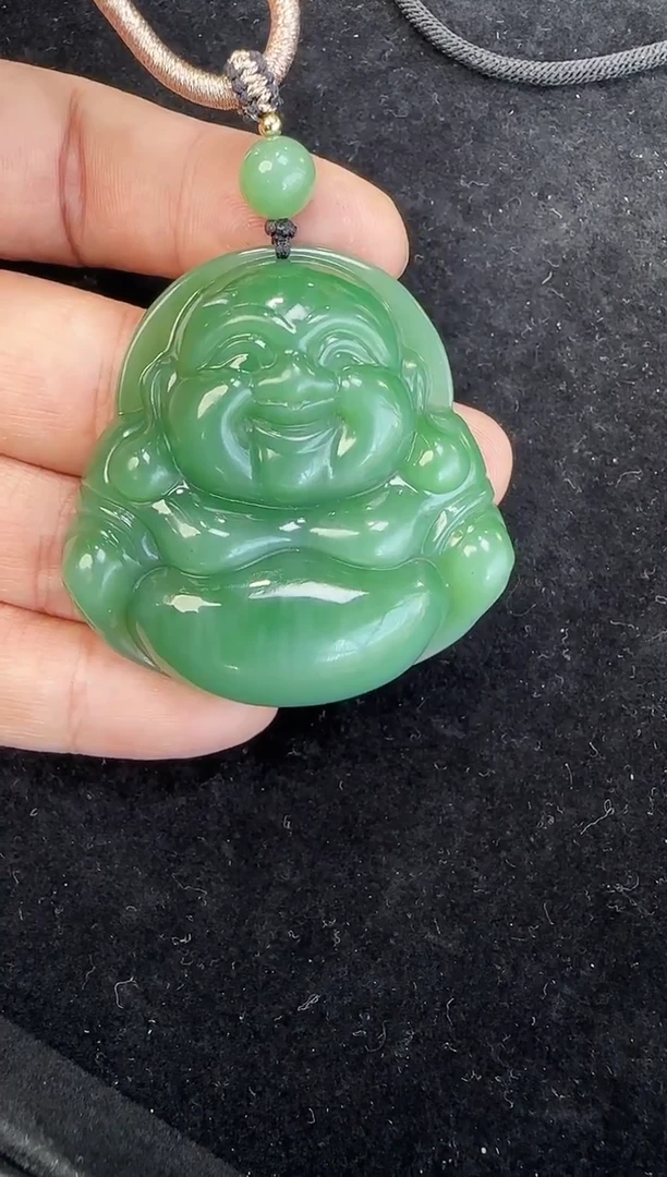 颈饰未镶嵌和田玉佛公