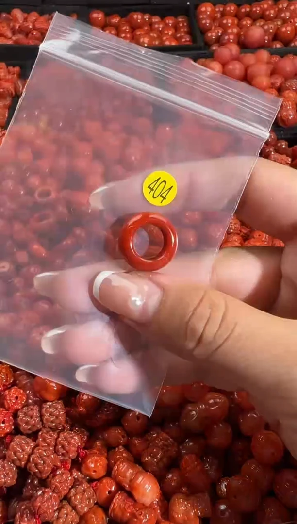 颈饰未镶嵌南红玛瑙1