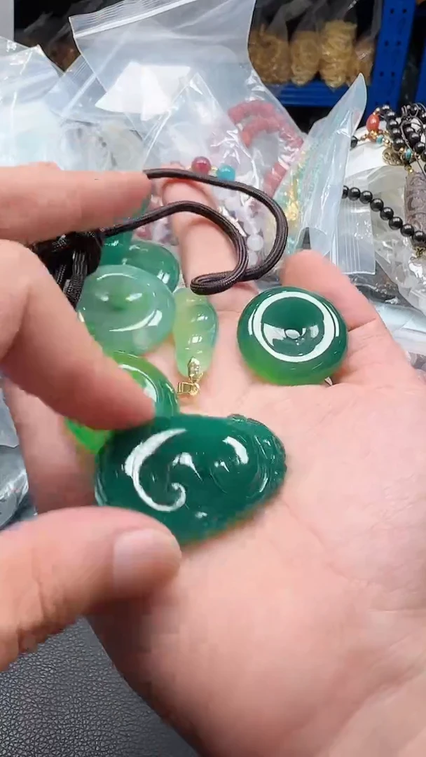 玛瑙/玉髓颈饰未镶嵌003