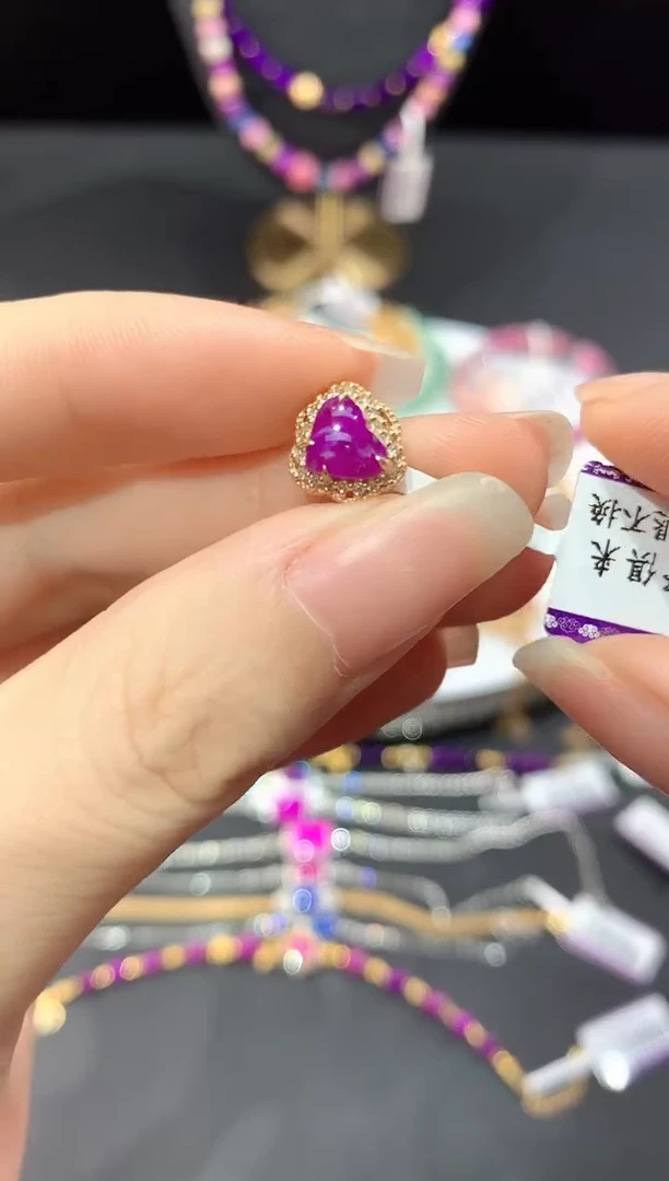 18K金镶嵌苏纪石（舒俱来）.饰品